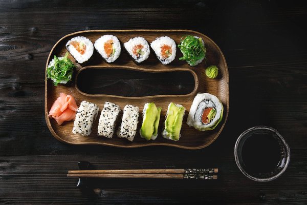 Astuces pour sélectionner une machine à sushi automatique pour des rouleaux parfaits